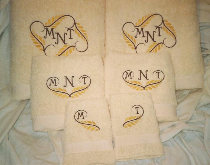 monogramed bathtowels 
