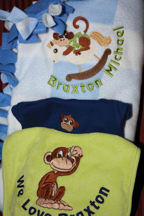 Fleece blanket, t-shirt and bib to match