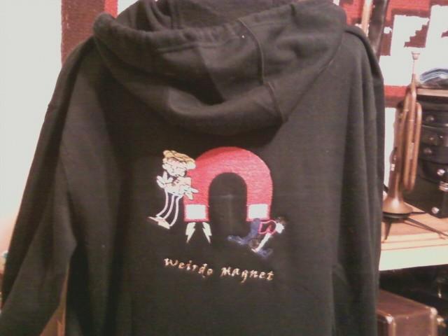 Weirdo Magnet(2)